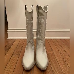 White cowgirl boots